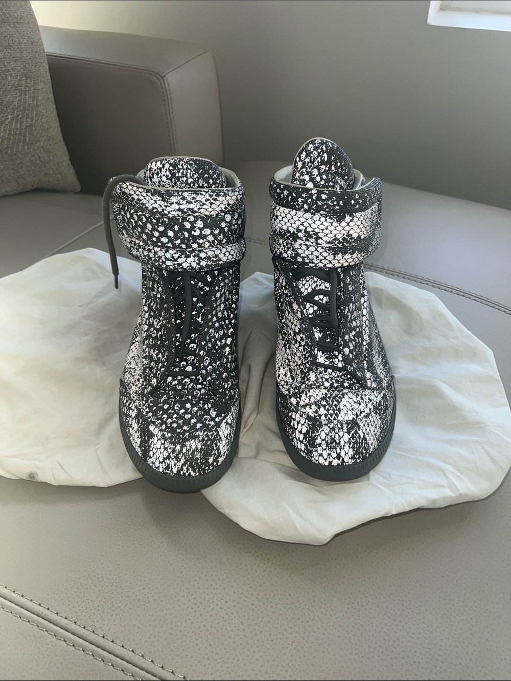 Maison Martin Margiela High-Top Snake Print Sneakers - grey